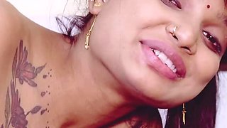 Laxoma and Hotsexxx86 finger Shanu Pratibha’s ass before licking her to red