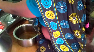 Indian Aunty Cooking Sex with Boyfriend