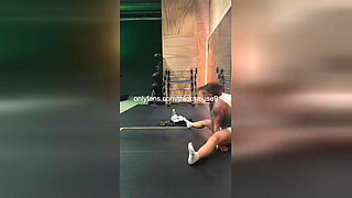 Sweaty Muscle Girl Pussy Leak - TikTok Fail