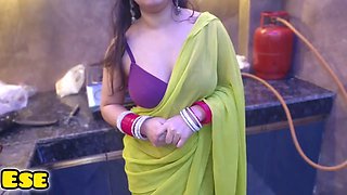 Chacha Sasur Itne Young Choot Mein Dediya Lund