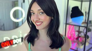 Sexy Little Brunette Teen Cutie: Petite Teen gets stretched