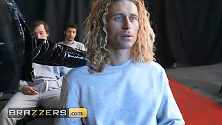 Sweetie Angela White satiates, devours all of the hungry rods in the room - brazzers