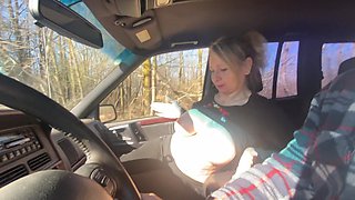 Naughty Luna & Markus in a steamy car ride