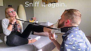 Hot blonde enjoys foot fetish sex