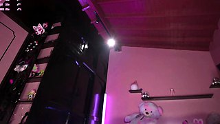 Solo girl masturbates with double dong No anal