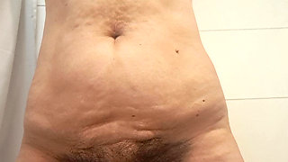 Stepmom in the Bathroom Without Clothes