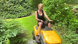 Squirting on a Lawnmower, You Must See This Horny MILF