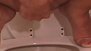 Hot Girl Pee and Masturbation