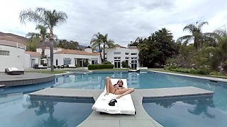 A Day by the Pool 2K